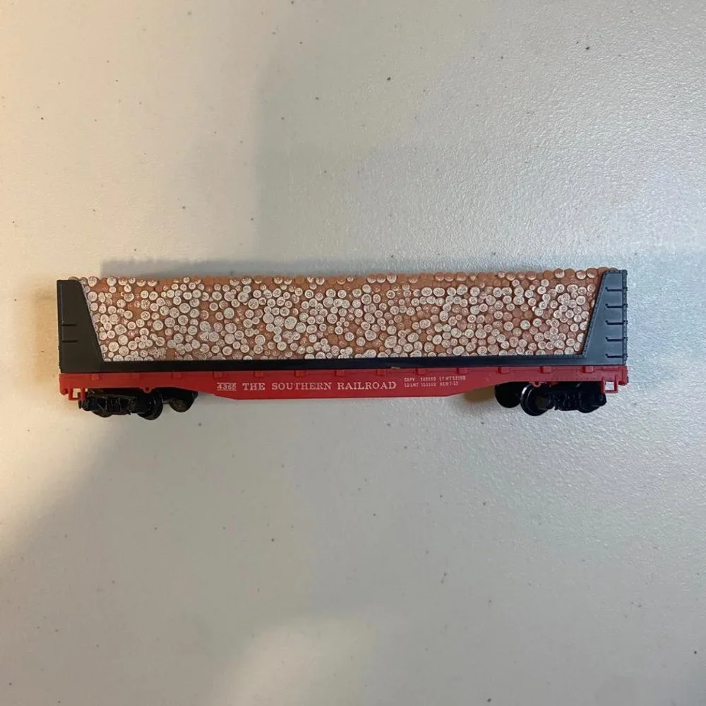 Vintage Tyco HO Scale Electric Trains Lot‎ of 6 Cars + 2 pks Radius Curve Tracks